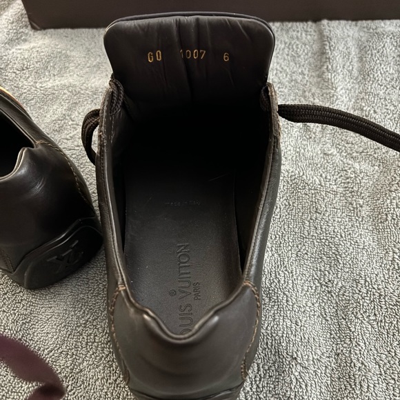 Louis Vuitton sneakers - Picture 5 of 11